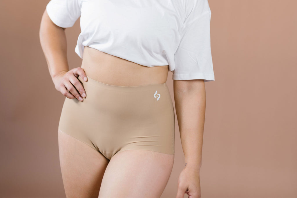 Nude high rise briefs seamless